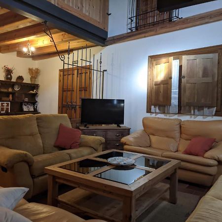 Casa Rural El Arroyo Miguelanez Ngoại thất bức ảnh
